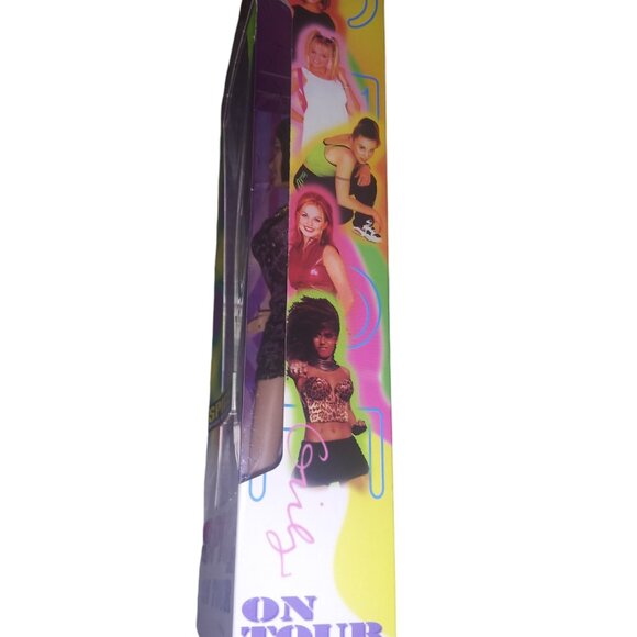 Spice Girls on Tour Posh Spice Fashion Doll Victoria Adams Galoob Toys 1998 NOS - Picture 3 of 7